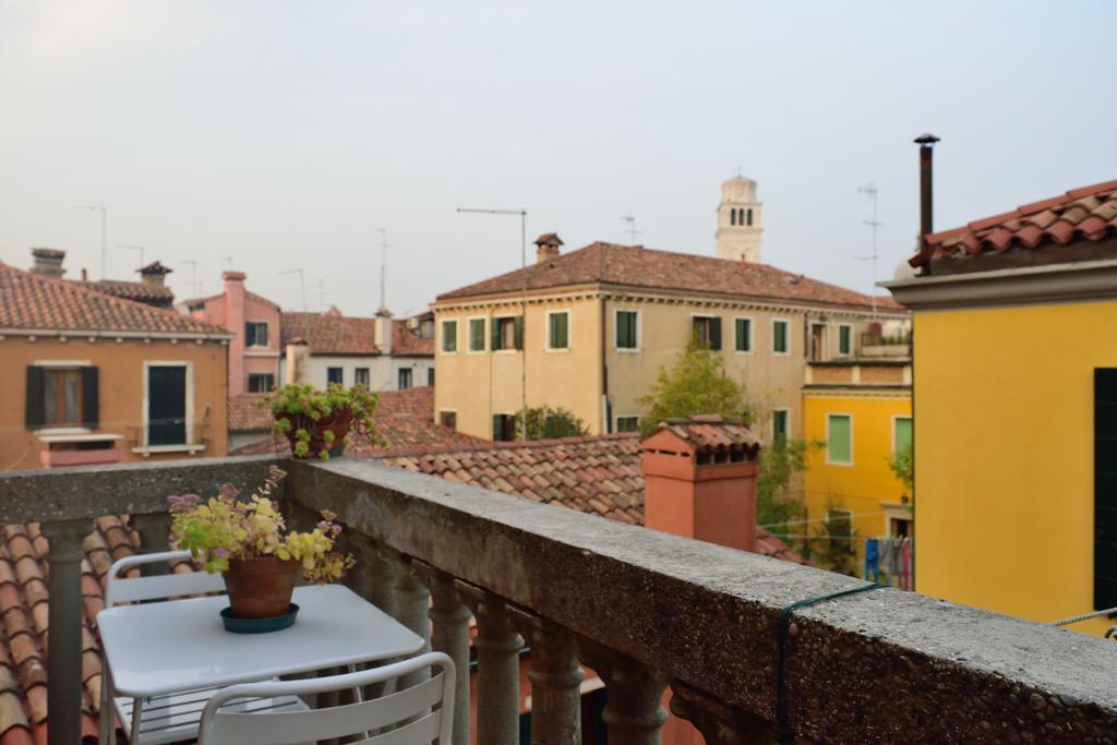 Biennale 252 Apartment Венеция Стая снимка